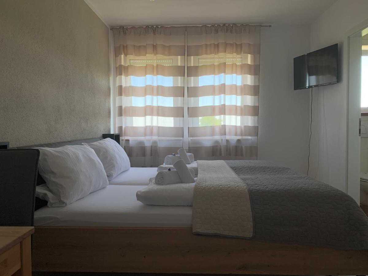 HGH - Hotel Garni Helbig Neustadt an der Weinstraße Exteriör bild