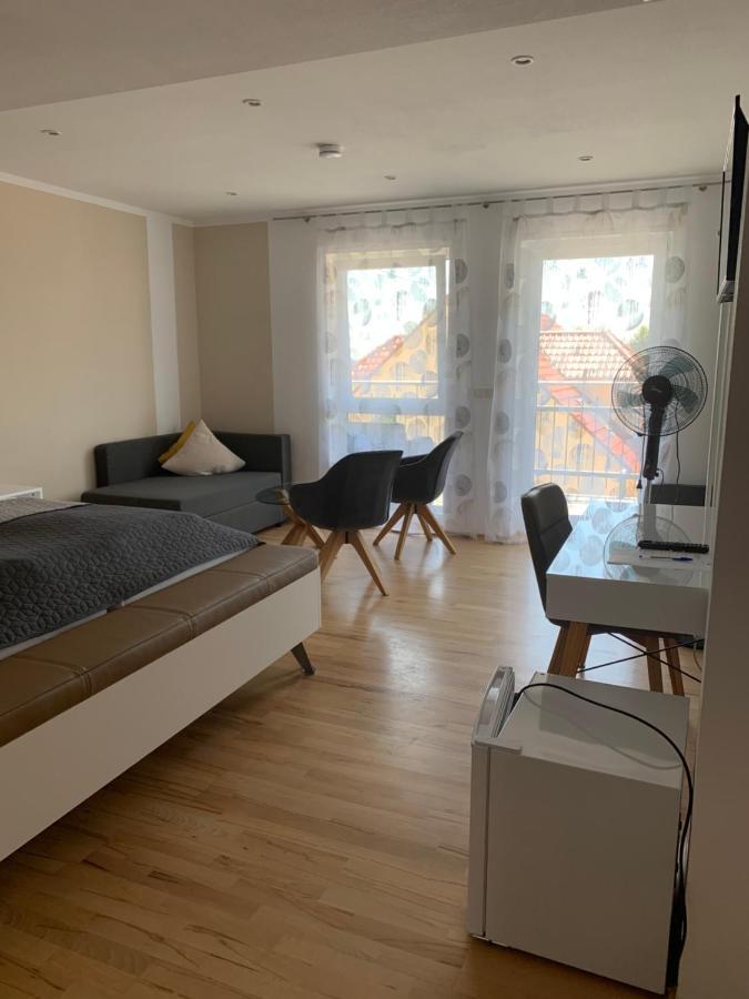 HGH - Hotel Garni Helbig Neustadt an der Weinstraße Exteriör bild